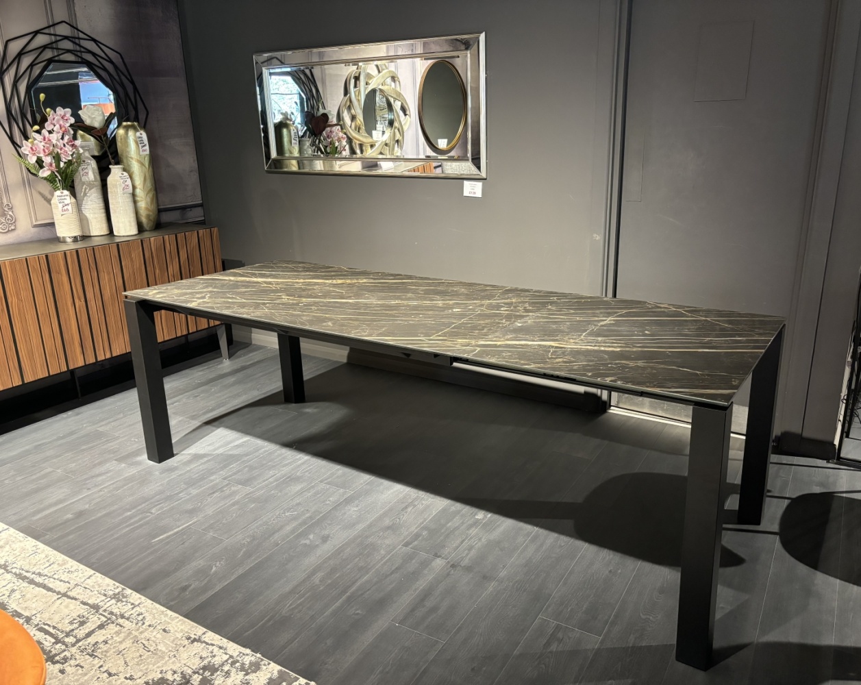 Sydney Extendable Dining Table Ex-Display